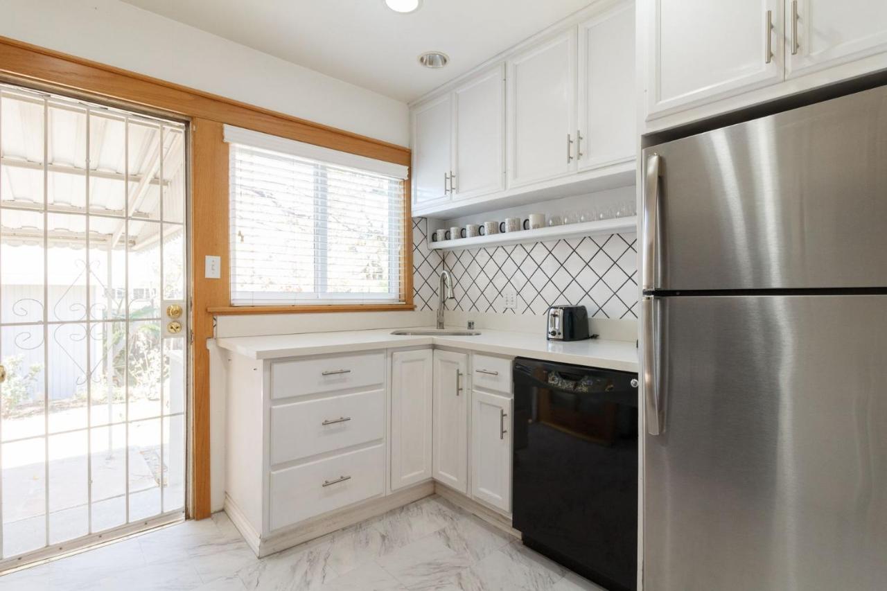 Holiday home Encino Charmer With Large Backyard